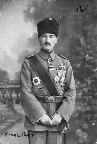 Mustafa Kemal Atatürk — portret