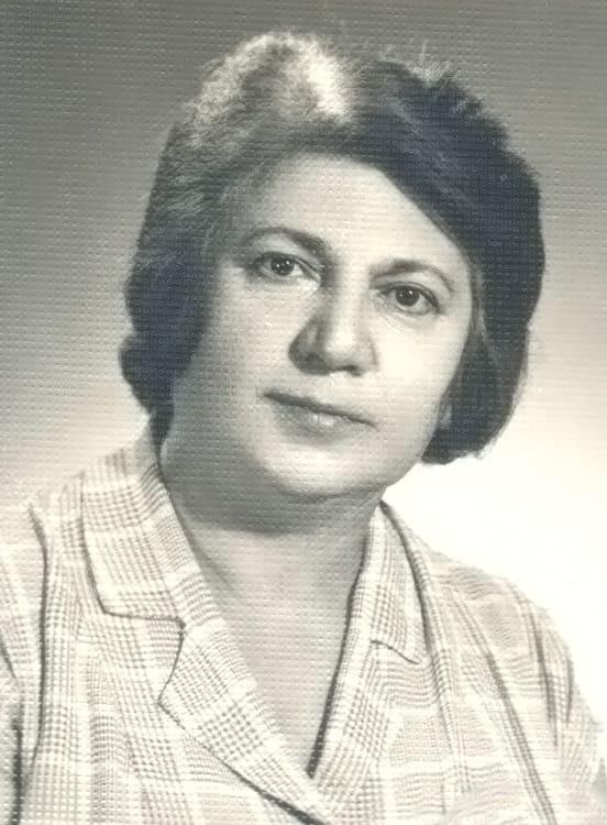Sara Aşurbəyli — portret